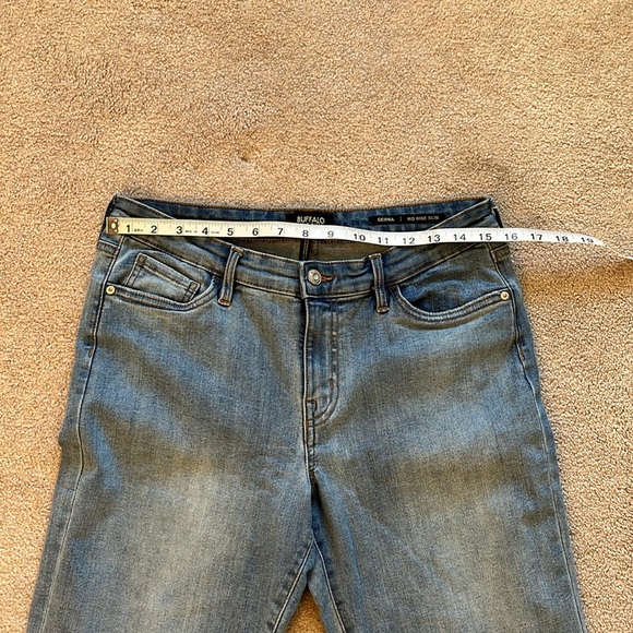 Buffalo David Bitton Gemma Mid Rise Slim Jeans Size 30 Medium Wash Straight Leg - Picture 8 of 10